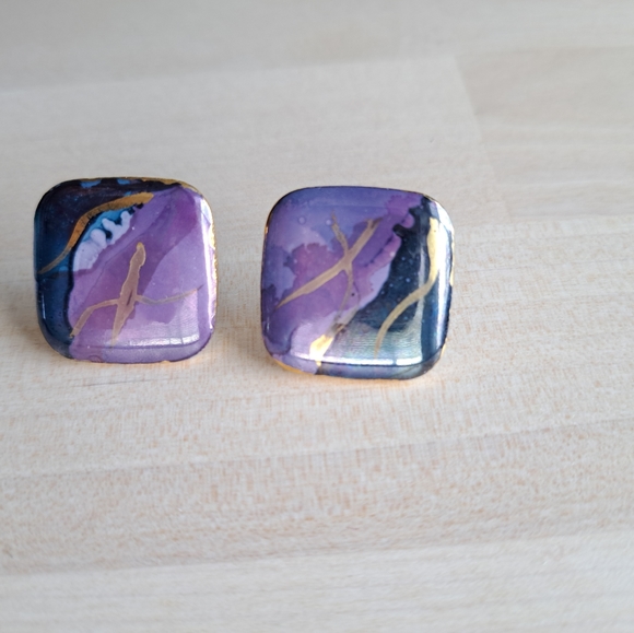 Hand Painted Ceramic Earrings MODERNIST Abstract Violet Dark Purple Gold - Picture 2 of 5